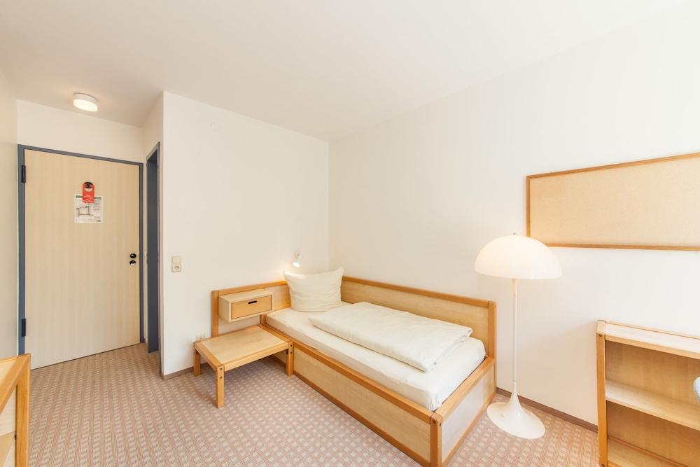 Garner Hotel Kiel - Akademie Luaran gambar