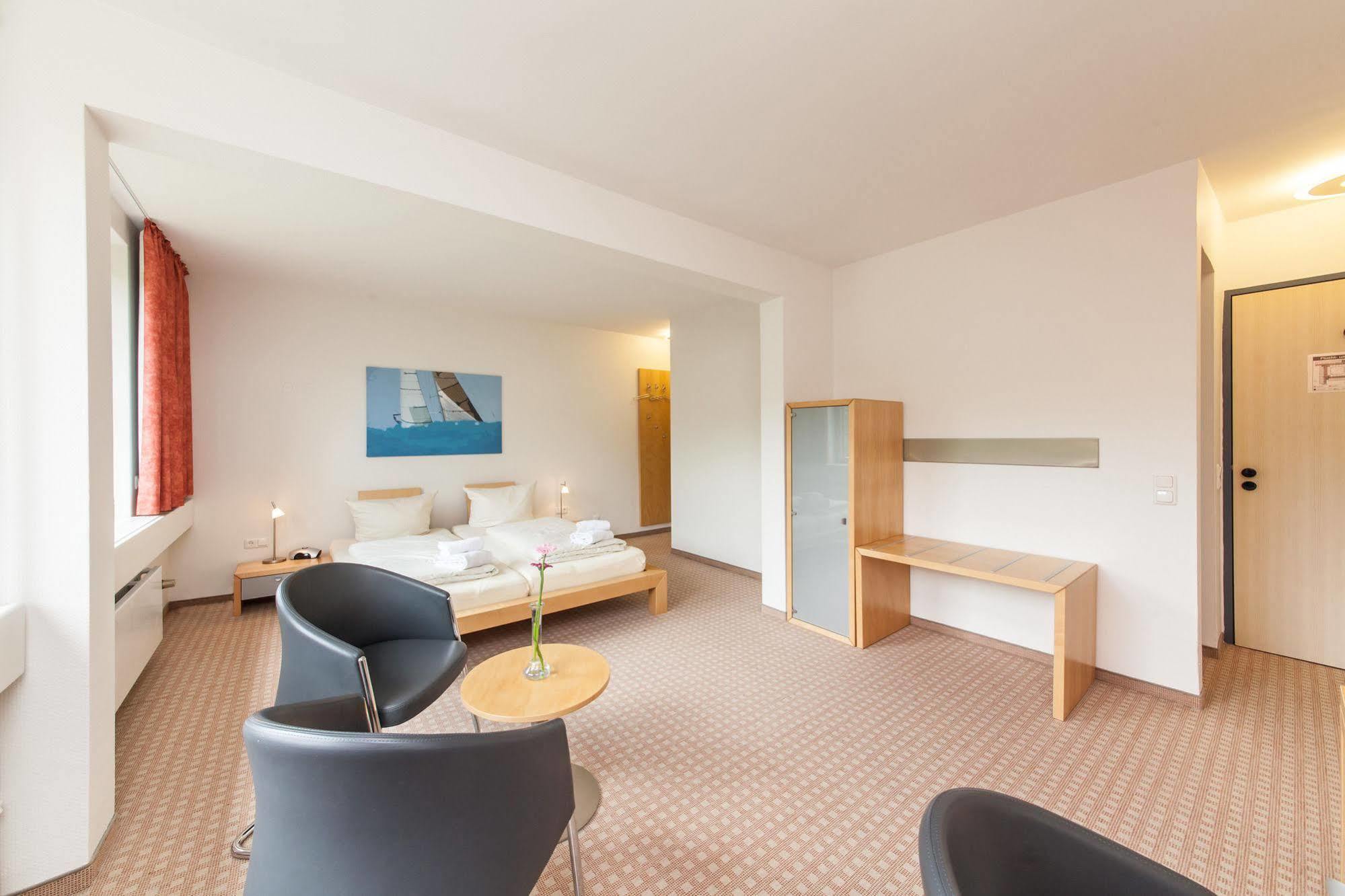 Garner Hotel Kiel - Akademie Luaran gambar